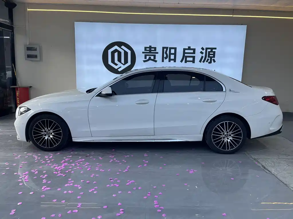 Mercedes-Benz C-Class 2023