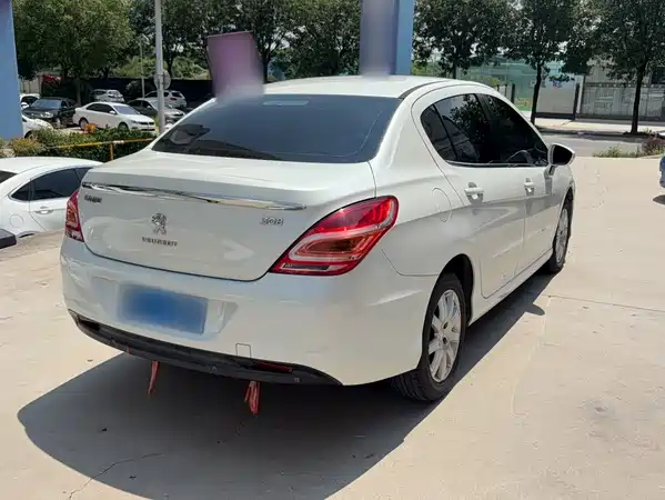Peugeot 308 2016