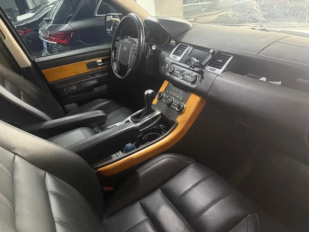 Land Rover Sport 2012