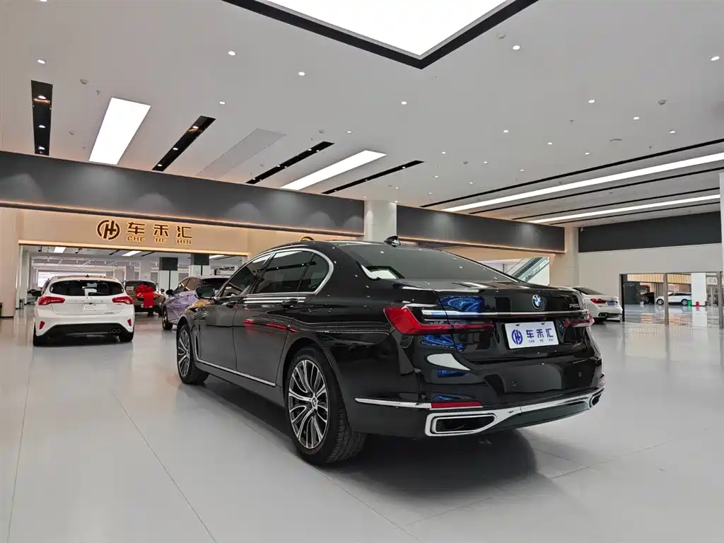 BMW 7 Series 2022 — фото 11