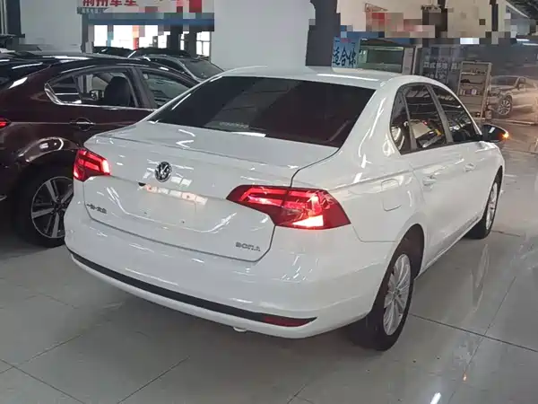 Volkswagen Bora 2021