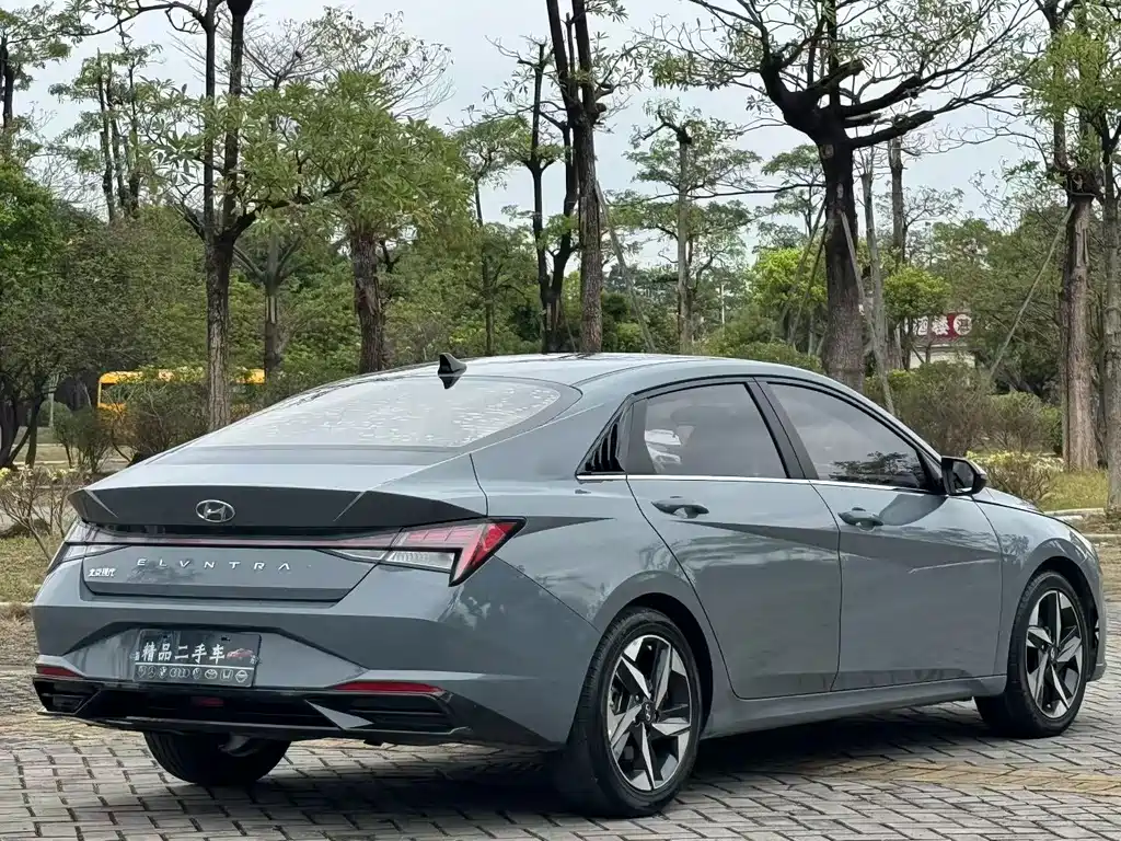 Hyundai Elantra 2021 — фото 5