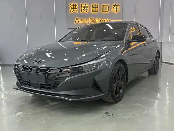 Hyundai Elantra 2022