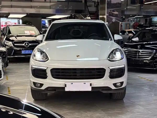 Porsche Cayenne 2016