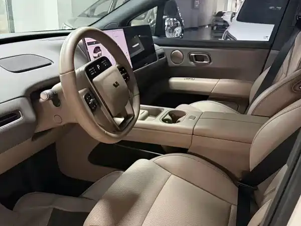 Li Auto i6 2026