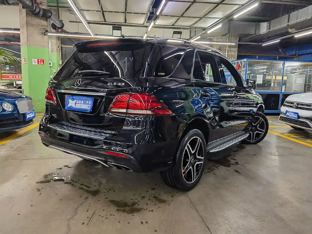 Mercedes-Benz GLE AMG 2019 — фото 4