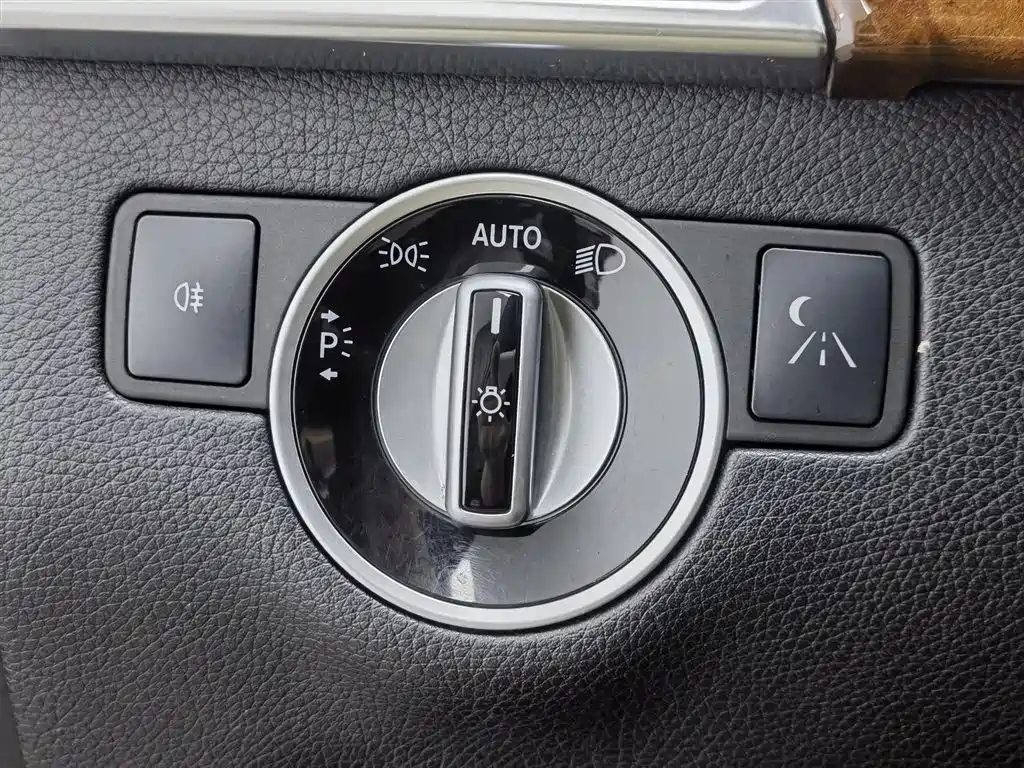 Mercedes-Benz M-Class 2013 — фото 21