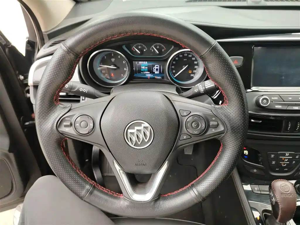 Buick Envision Plus 2017 — фото 11