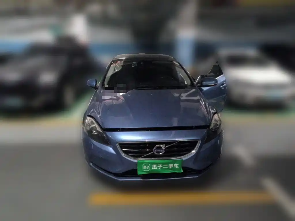 Volvo V40 2016 — фото 3