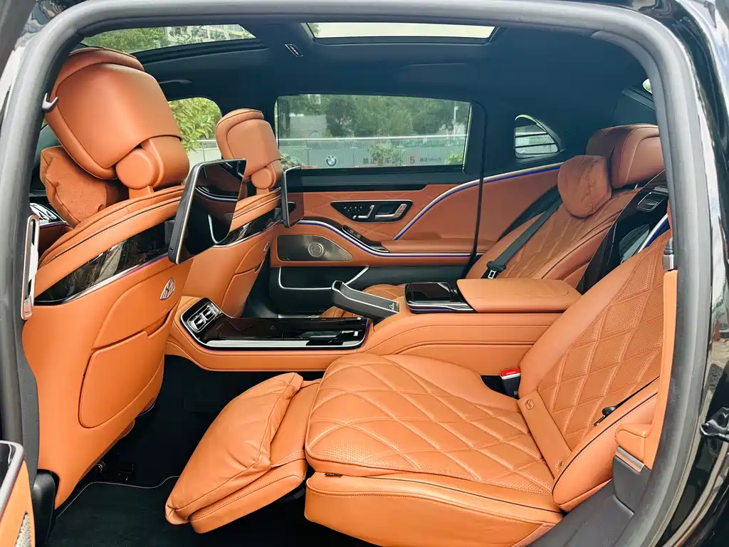 Mercedes-Benz Maybach S-Class 2023 — фото 10