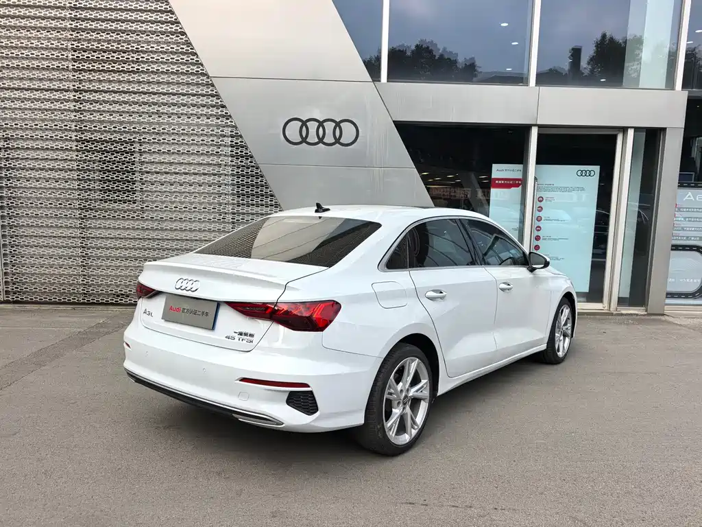 Audi A3 2021 — фото 6