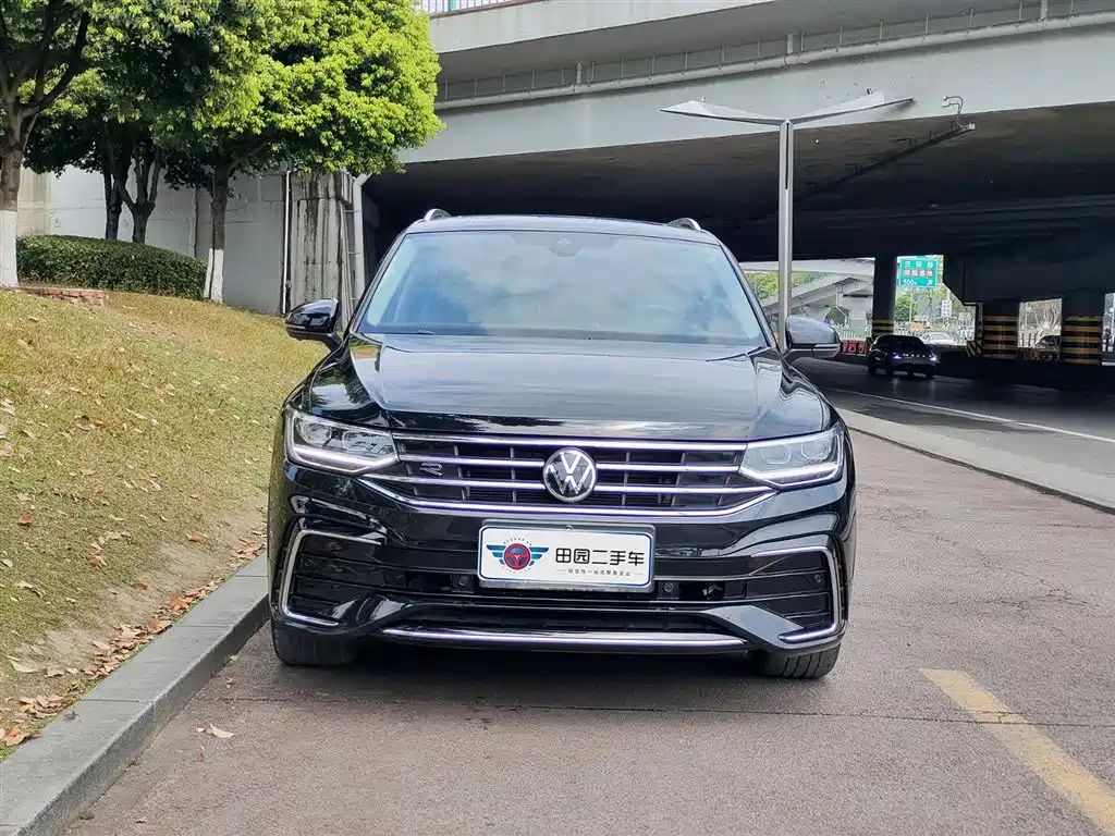 Volkswagen Tiguan L 2023 — фото 2
