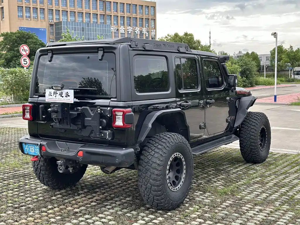 Jeep Wrangler 2020 — фото 6