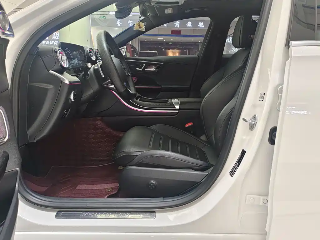 Mercedes-Benz C-Class 2023