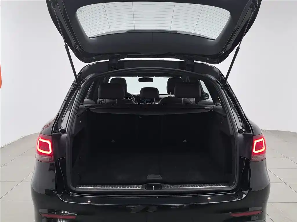 Mercedes-Benz GLC 2023 — фото 16