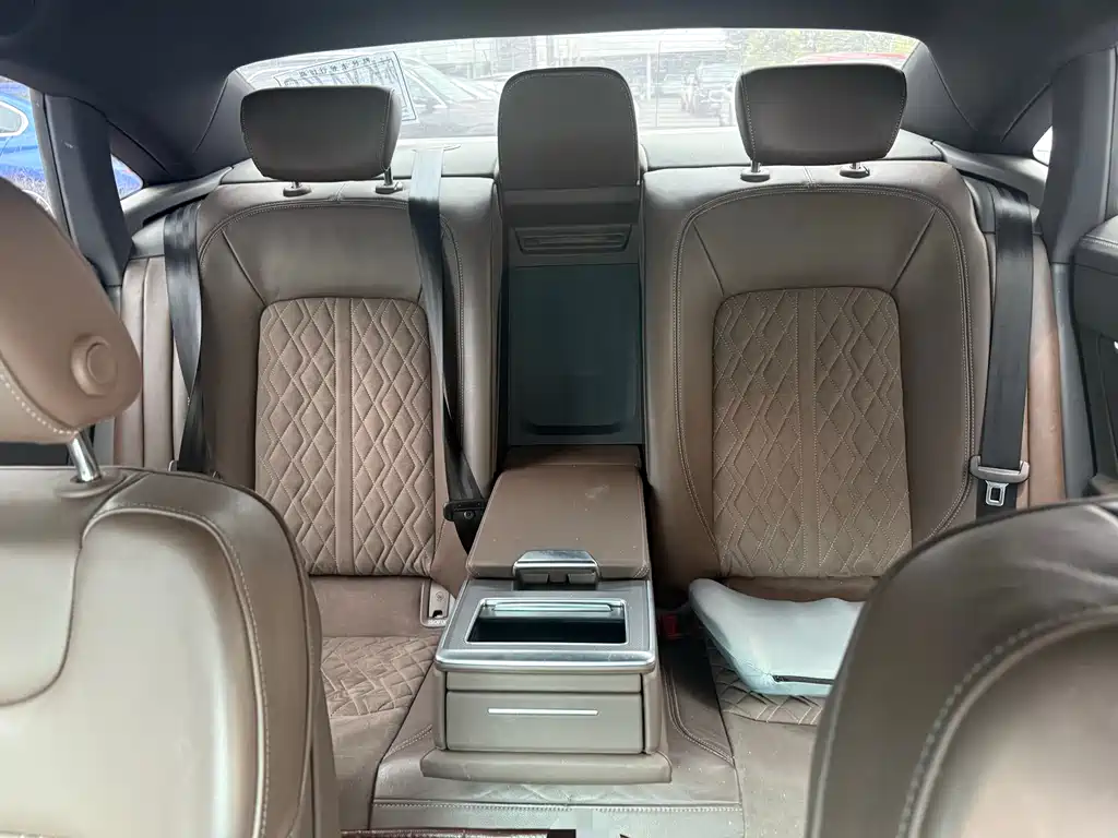 Audi A7L 2022