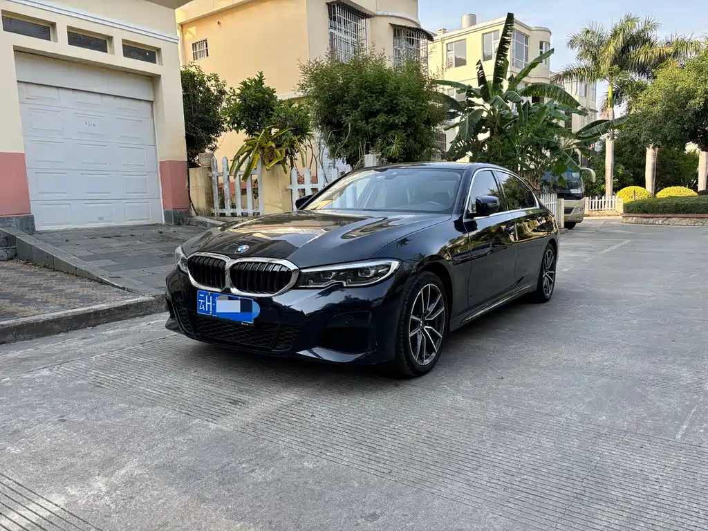 BMW 3 Series 2021 — фото 1