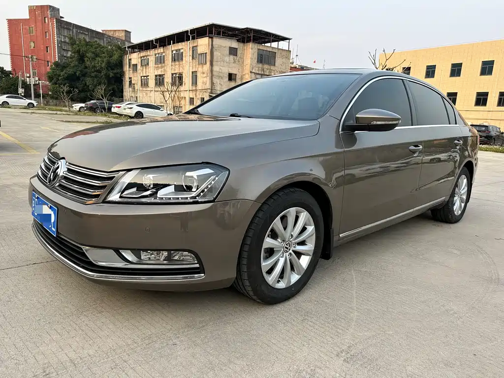 Volkswagen Magotan 2012 — фото 1