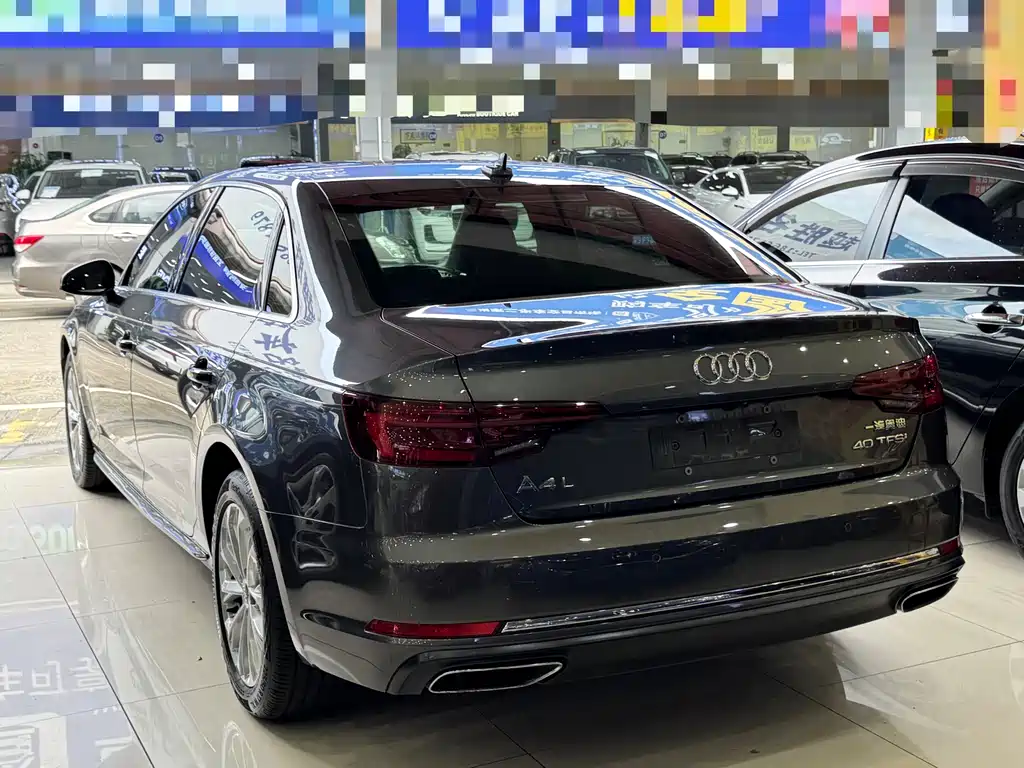 Audi A4L 2019