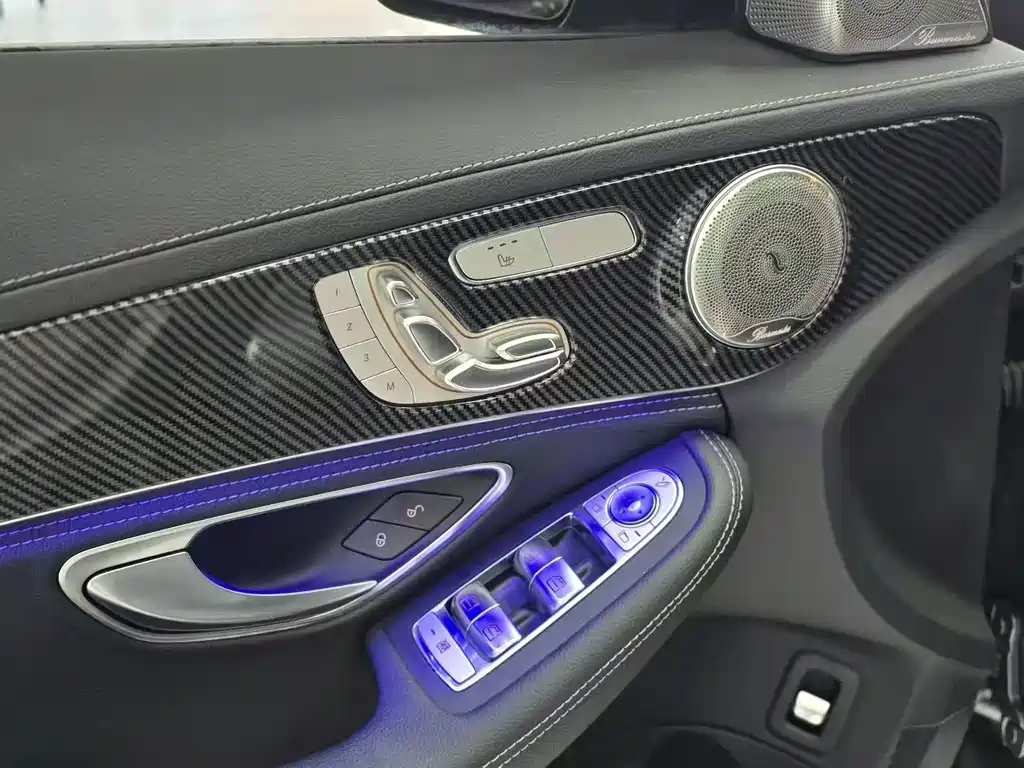 Mercedes-Benz C-Class 2020