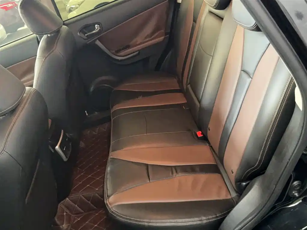 GAC Trumpchi GS5 Super 2015 — фото 17