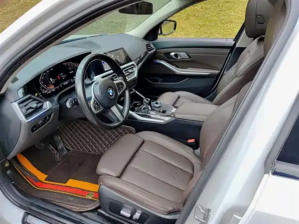 BMW 3 Series 2022