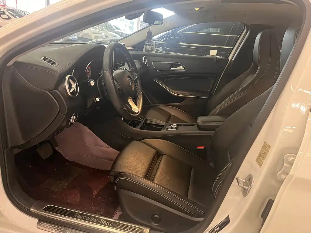 Mercedes-Benz GLA 2017