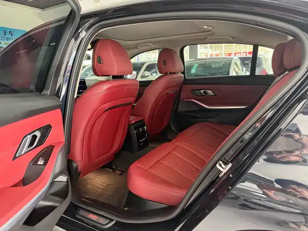 BMW i3 2025