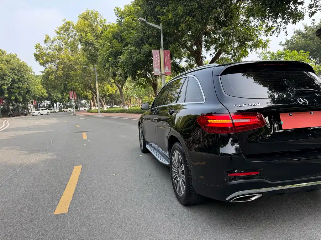 Mercedes-Benz GLC 2017 — фото 34
