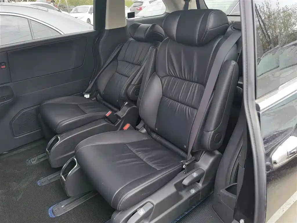 Honda Odyssey 2019 — фото 17