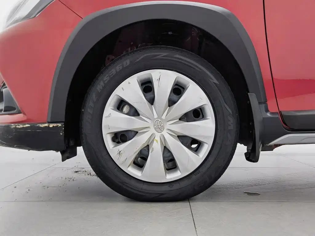 Toyota Yaris L 2022 — фото 17