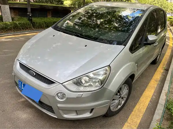 Ford Max 2011