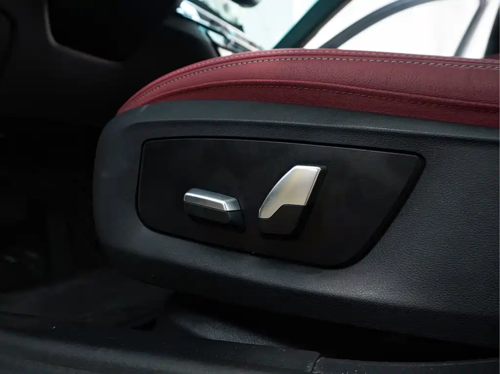 BMW 5 Series 2023 — фото 13