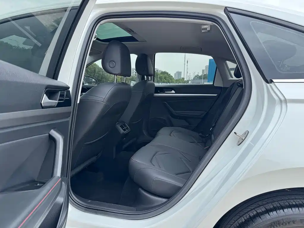 Volkswagen Lavida 2024