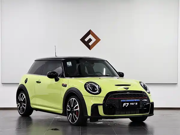 MINI JCW 2023