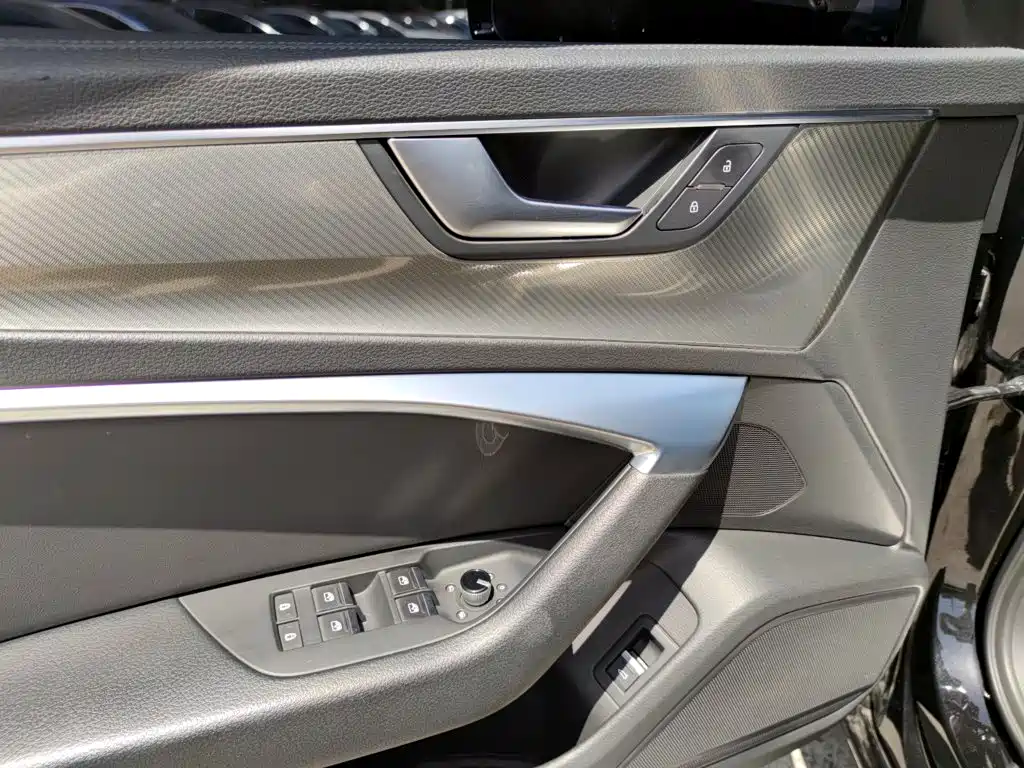 Audi A6L 2020 — фото 15