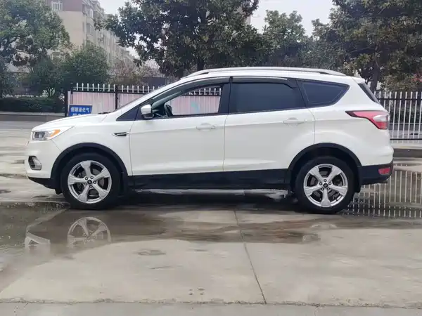 Ford Kuga 2017