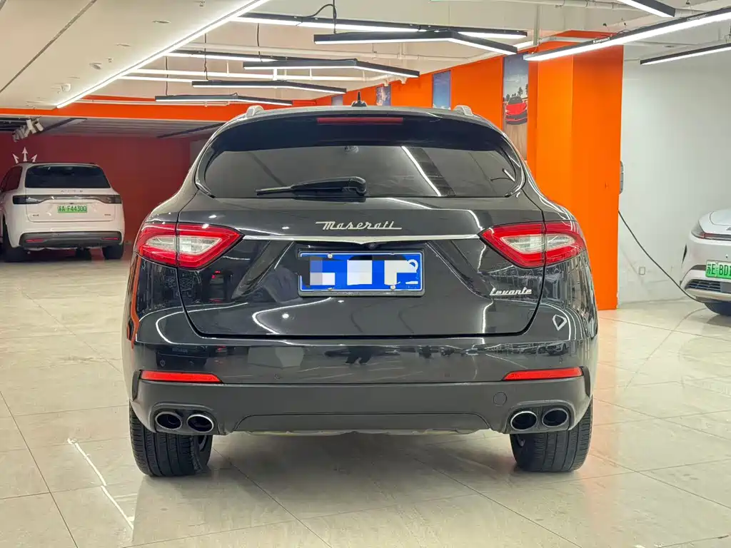 Maserati Levante 2017 — фото 9