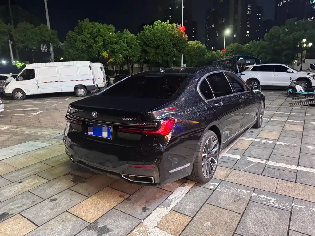 BMW 7 Series 2020 — фото 14