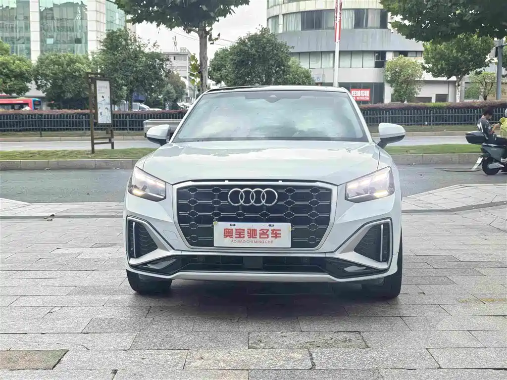 Audi Q2L 2024 — фото 2