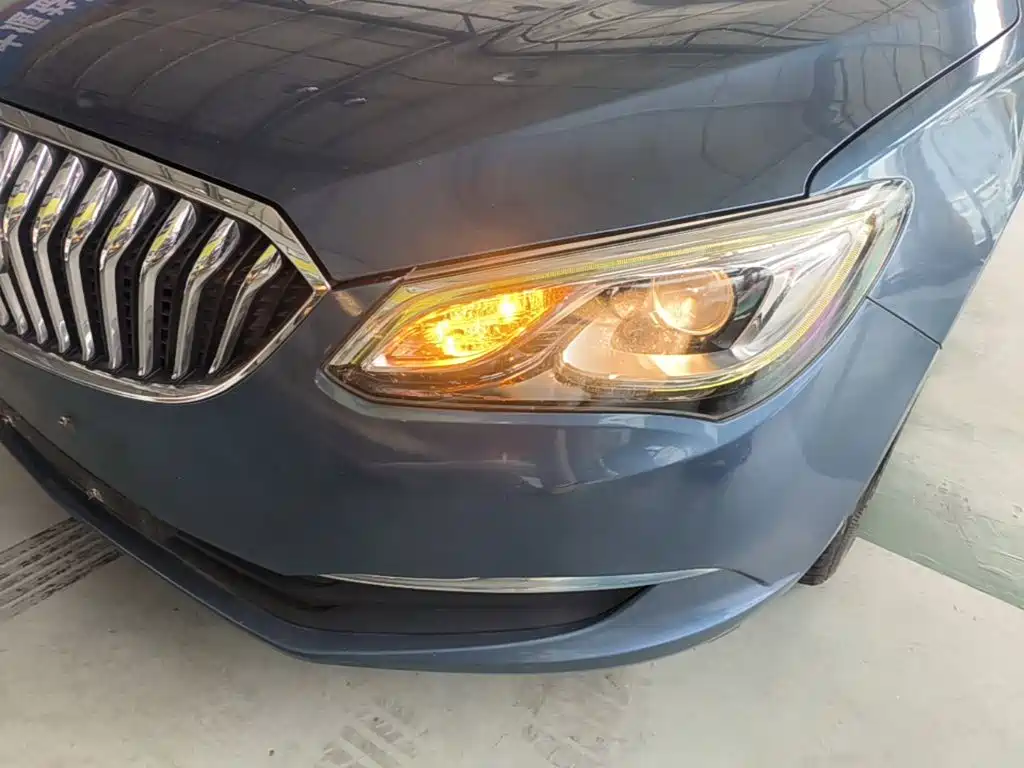 Buick Excelle 2015 — фото 24