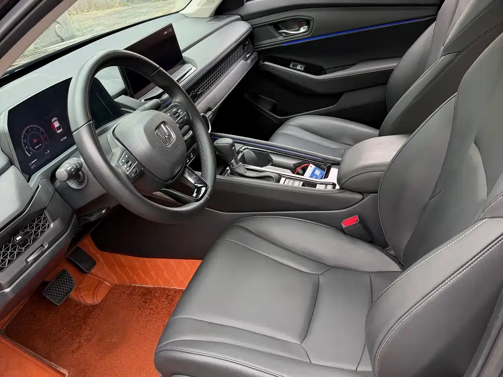 Honda Accord 2023 — фото 10