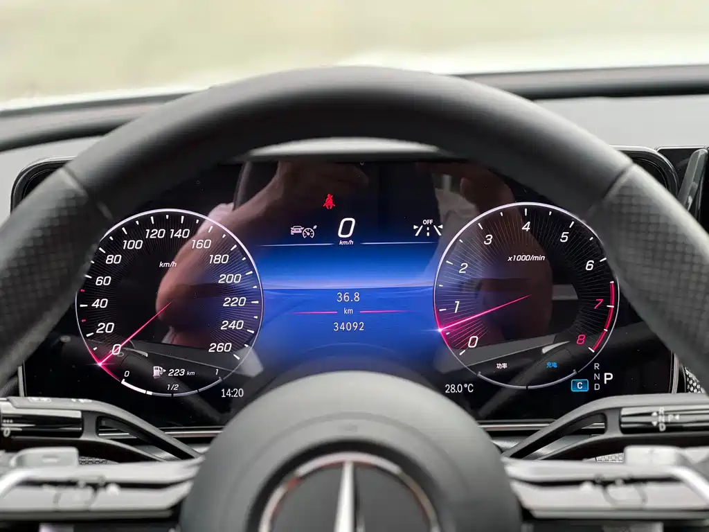 Mercedes-Benz C-Class 2024 — фото 20