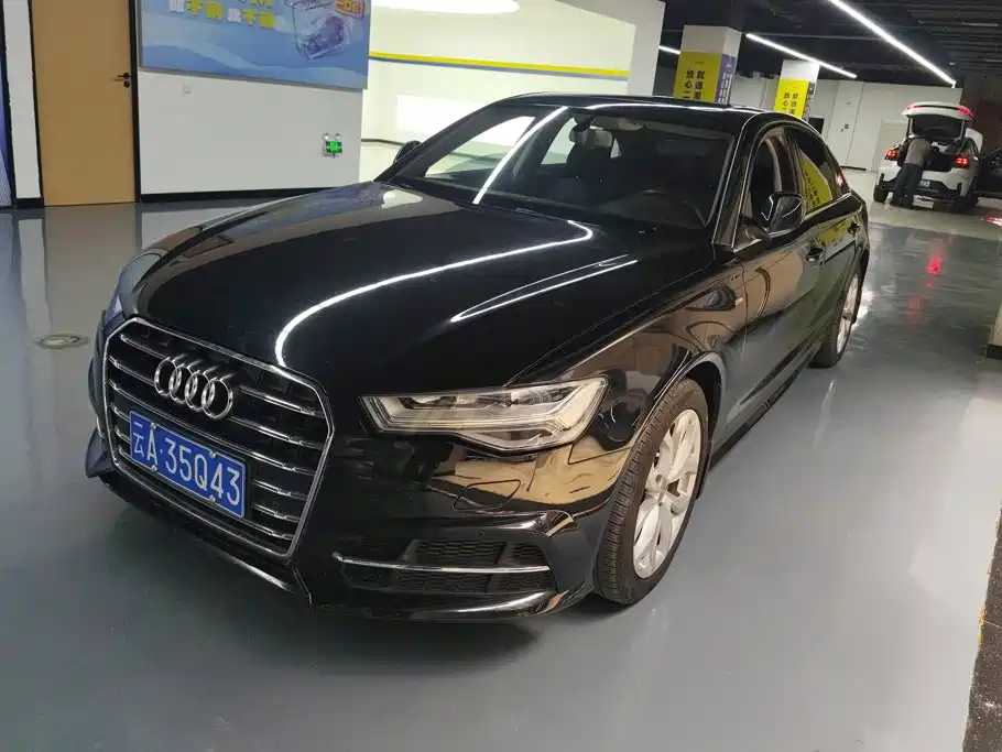 Audi A6L 2018 — фото 1