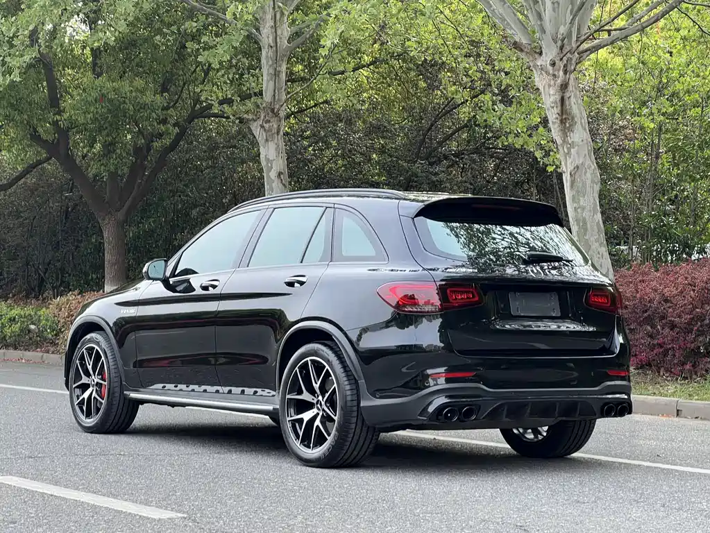 Mercedes-Benz GLC AMG 2022 — фото 18