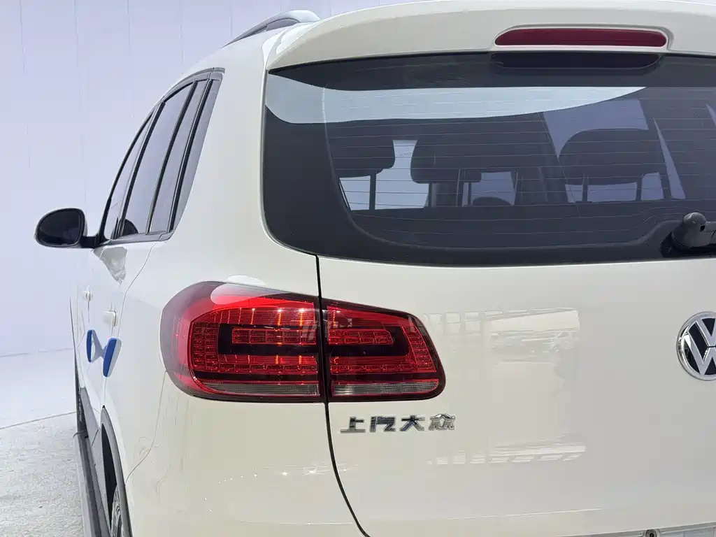 Volkswagen Tiguan 2019 — фото 12