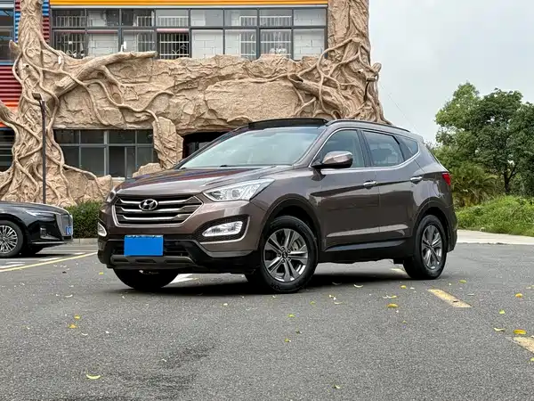 Hyundai Santa Fe 2016