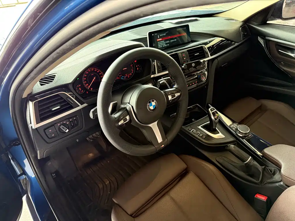 BMW 3 Series 2018 — фото 4