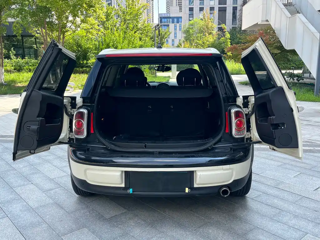 MINI Clubman 2013