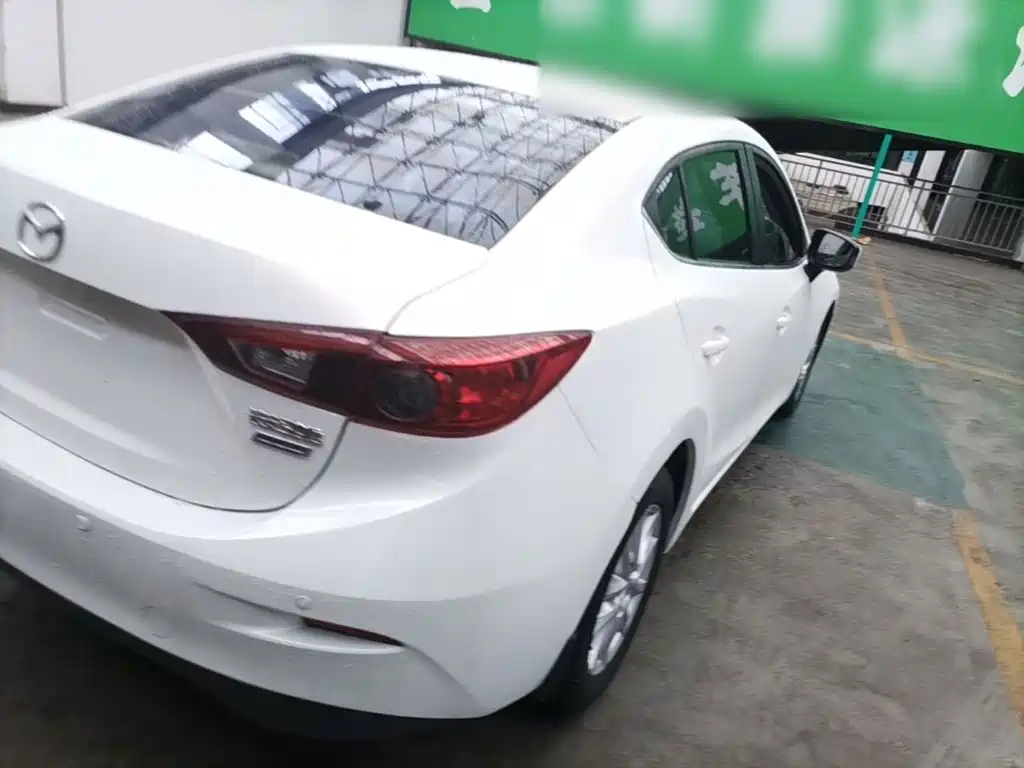 Mazda 3 Axela 2015 — фото 7